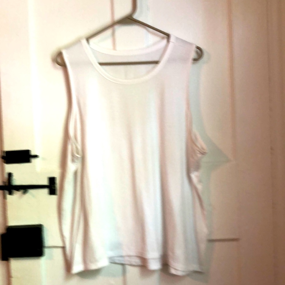 ❤️ $10 Deal!!! Old Navy active white tank top size2X